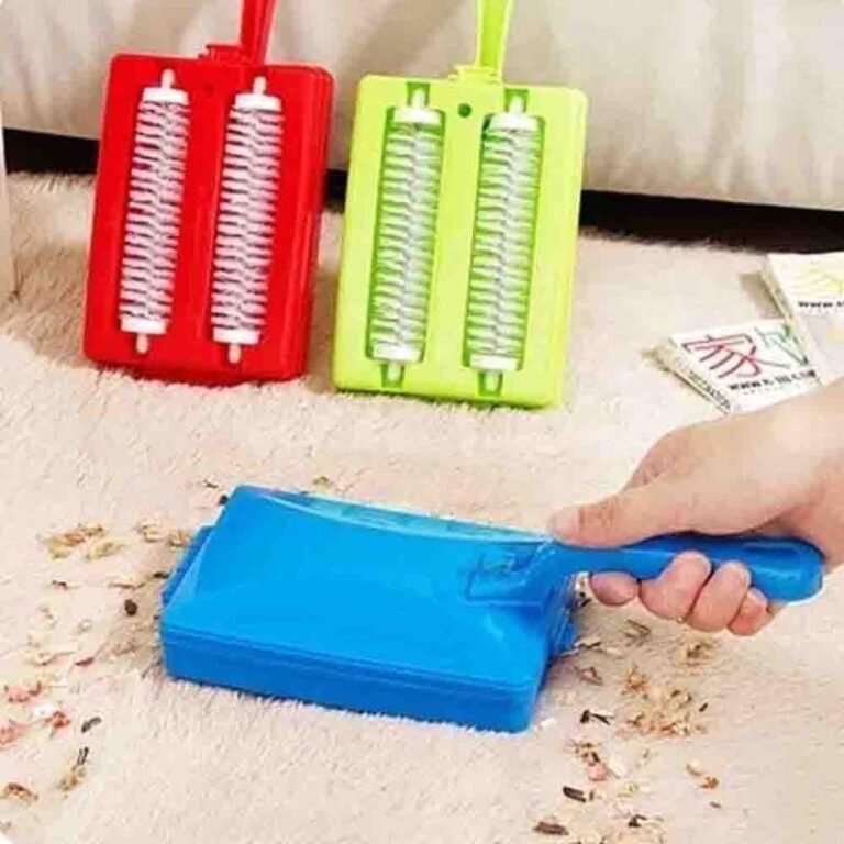 Manual carpet sweeper for cleaning dust crumbs hair and dirt